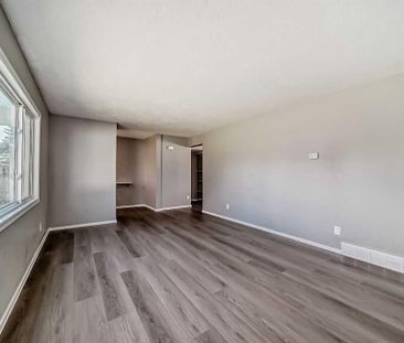 326 - Garry Crescent NE, Calgary - Photo 6