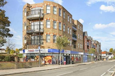 Woodford New Road, E18 - Photo 2