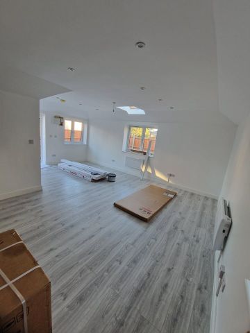 Studio Flat, Woodhouse Road, N12 - Photo 4