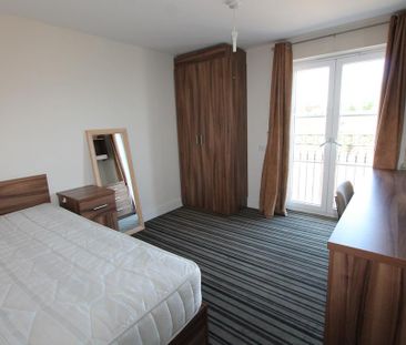 6 bedroom flat to rent - Photo 3