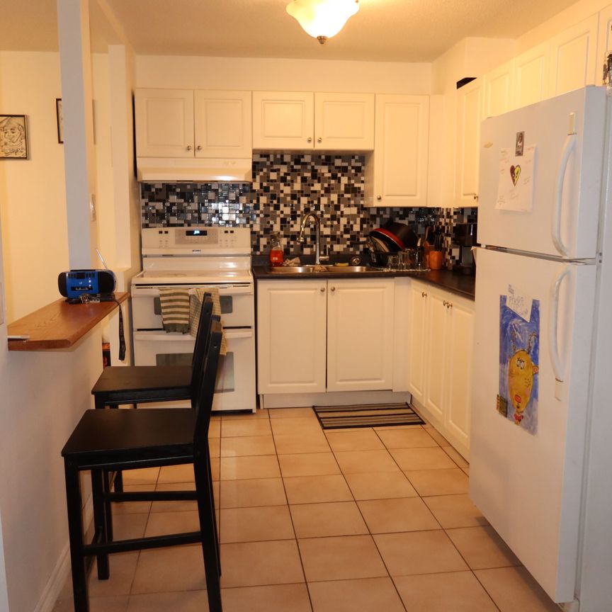 For Lease - 242 Oakdale Avenue Unit# 201, St. Catharines, Ontario - Photo 1