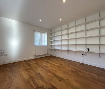 Whirligig Lane, Taunton, Somerset, TA1 - Photo 2