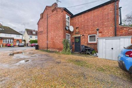 Wescott Road, Wokingham, Berkshire, RG40 - Photo 5