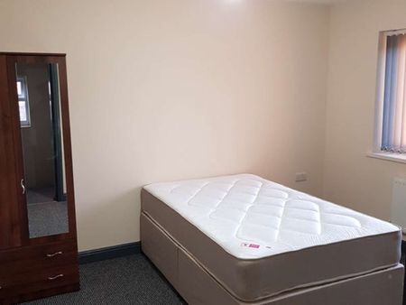 Double En-Suite Room ALL BILLS INCLUDED Room 2 - Photo 4