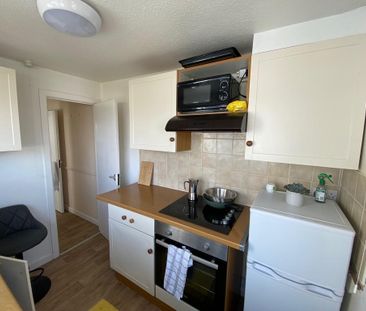 1 bedroom flat to rent - Photo 6