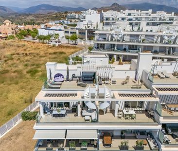 2 bedroom luxury penthouse for rent in Estepona, Spain - Photo 6