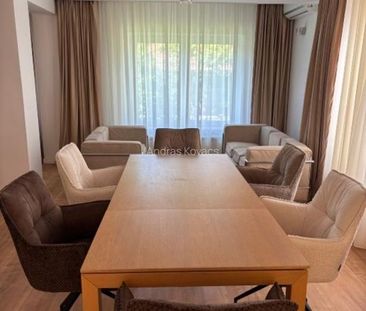 vila lux/4 camere/Jollie Ville Tunari/cartierul Gama Delta/nou renovat - Photo 5