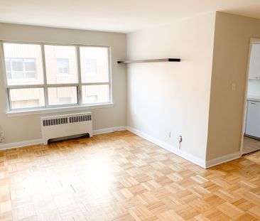 For Lease - 2846 Bloor Street Unit# 1B, Toronto, Ontario - Photo 3