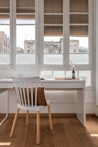 Carrer de Calàbria, Barcelona, Catalonia 08015 - Photo 2