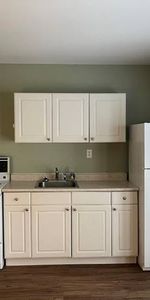 1891 Urquhart Ave - Photo 3