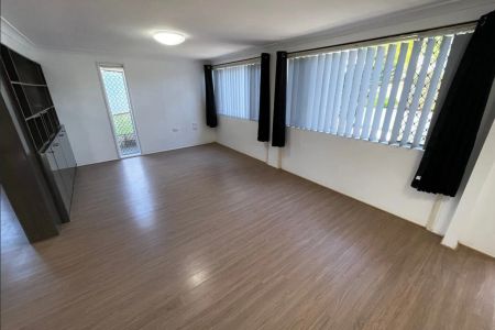 Spacious Family Home in Daisy Hill. - Photo 5