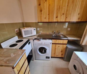 1 bedroom house to rent - Photo 3