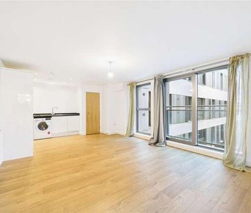 Cromwell Road, Redhill, Surrey, RH1 - Photo 3