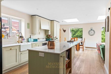 4 bedroom detached house to rent - Photo 4