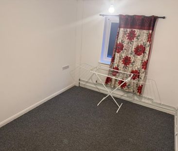 5 Bed Detached House, Park Hill Road, CR0 - Photo 5