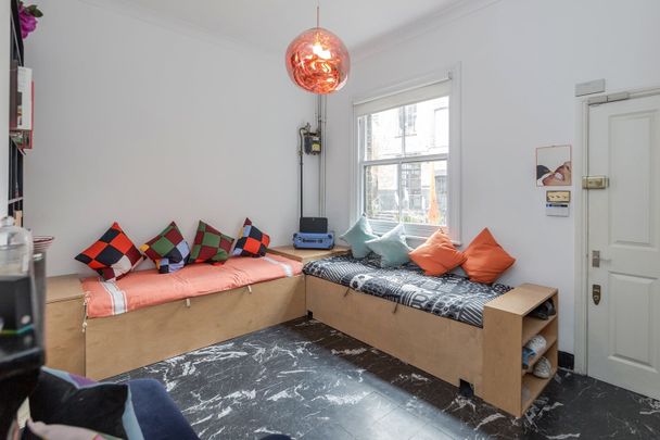 1 Bed Maisonette, Perseverance Works, E2 - Photo 1