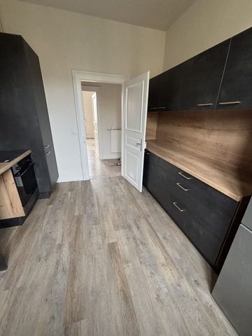 NEUDORF : Appartement T3/4 avec jardin partagé, cuisine équipée neuve ! - Photo 2