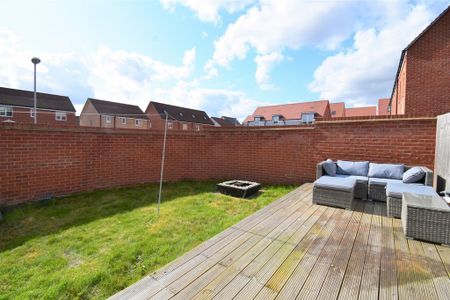 2 bedroom detached house to rent - Photo 2