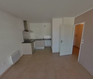 Location Appartement 2 pièces 44m² CASTELNAU LE LEZ 34170 - Photo 3
