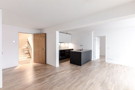 Extraordinarily cozy living! - Photo 4