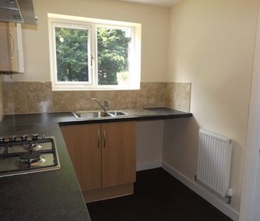 Ainsley Gardens, Boyatt Wood - Photo 5