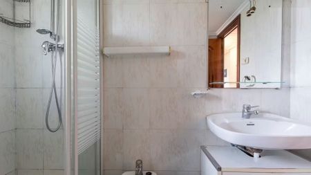 Calle Godofredo Ros, Valencia, Valencian Community 46006 - Photo 2