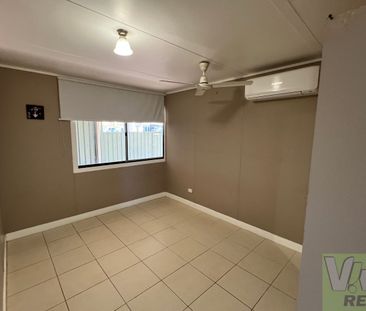 No need for a Butler! - Photo 6