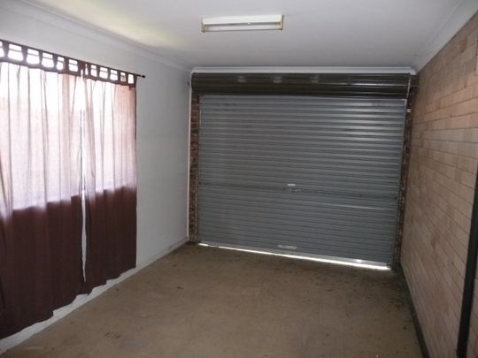 TWO BEDROOM UNIT SOUTH MACKAY - Photo 1