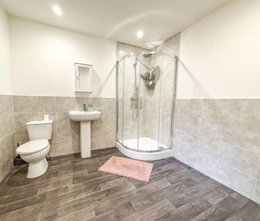 1 bedroom in a house share to rent - Photo 6