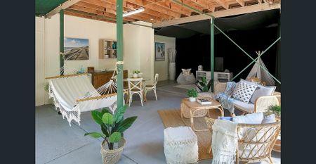 Dual-Living Waterfront Sanctuary - Photo 4