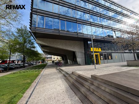 Pronájem bytu 2+kk v osobním vlastnictví 66 m², Praha 7 - Holešovice - Photo 2