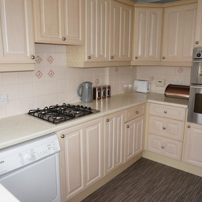 1 bedroom in a house share to rent - Photo 1