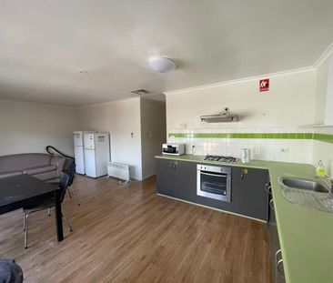 Shared Room for Rent - Prime Burwood Location - Photo 3