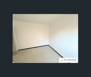 WALK TO TRAIN STATION - Photo 4