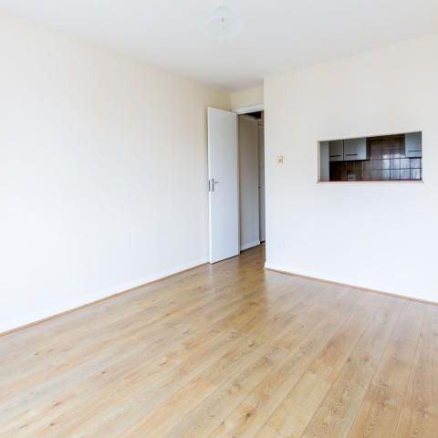 Large two bed apartment located within easy access to Kings Cross & Islington - Photo 1