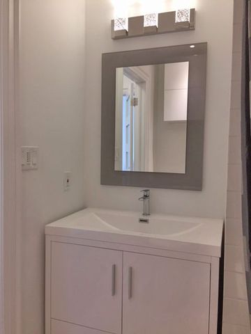 For Lease - 734 St Clair Avenue Unit# 1, Toronto, Ontario - Photo 2