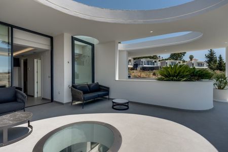 Valle Romano, Estepona West, Estepona, Andalusia 29680 - Photo 4