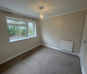 Detached house to rent on - Photo 2