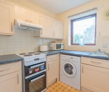 1 bedroom flat to rent - Photo 6