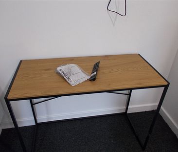 Student Properties to Let - Photo 1