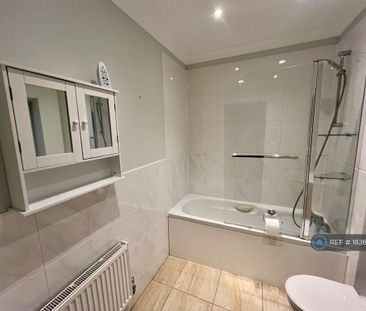 2 bedroom maisonette to rent - Photo 4