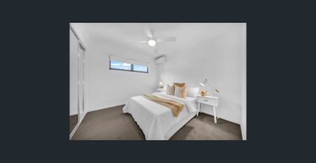 Modern Townhouse in heart of Albany Creek - Photo 5