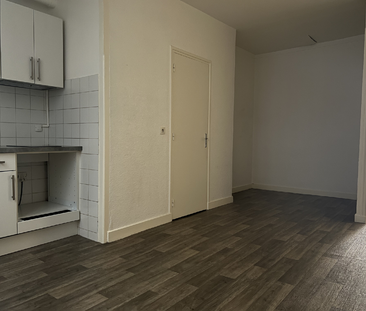 T1 bis de 47.60m2 secteur Petit Bayonne, locationn à l'année à loue... - Photo 2