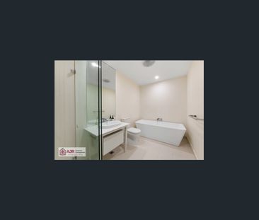 Modern 3-Bedroom Town-home in Prime North Kellyville Location! - Photo 3