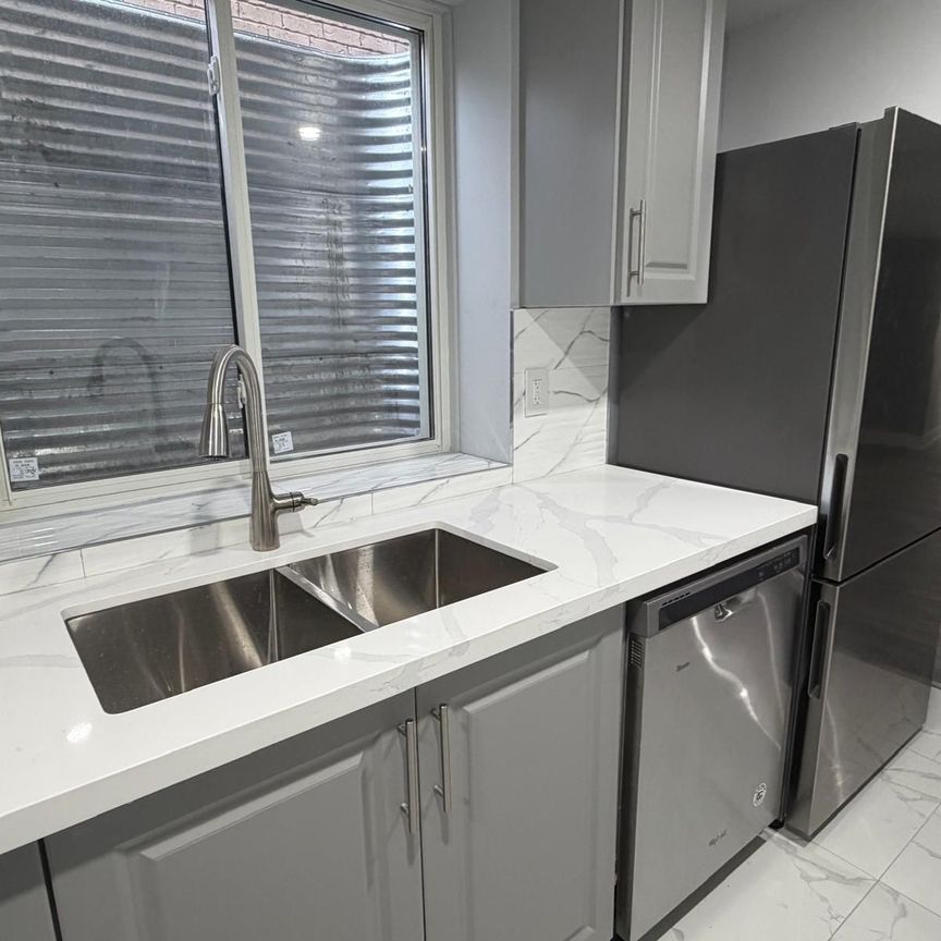 For Lease - 224 Fleetwood Drive Unit# Bsmt, Oshawa, Ontario - Photo 1