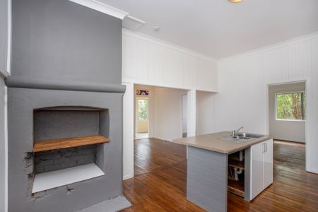 freshly renovated three-bedroom home - Photo 3