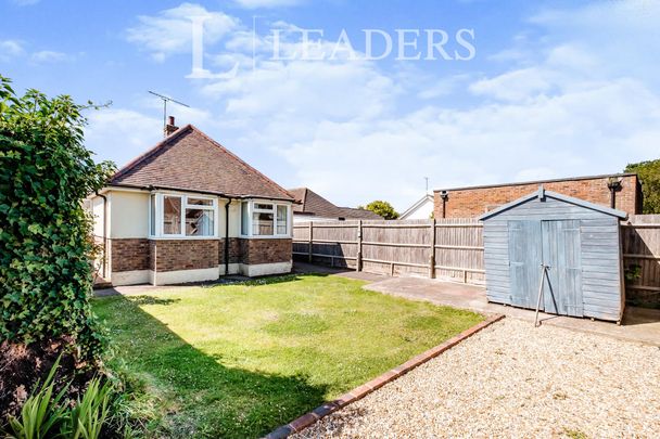 2 bedroom detached to rent Sunny Close - Photo 1