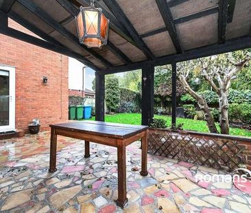 Woodford Green, Bracknell, Berkshire, RG12 - Photo 4