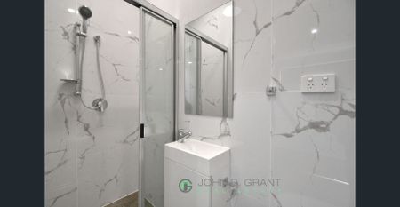 Newly Renovated 3 Bedroom Family Home In Georges Hall - Photo 2