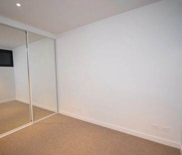 1 BEDROOM APARTMENT - Photo 5